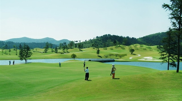 江苏南京银杏湖2球1晚（平日）