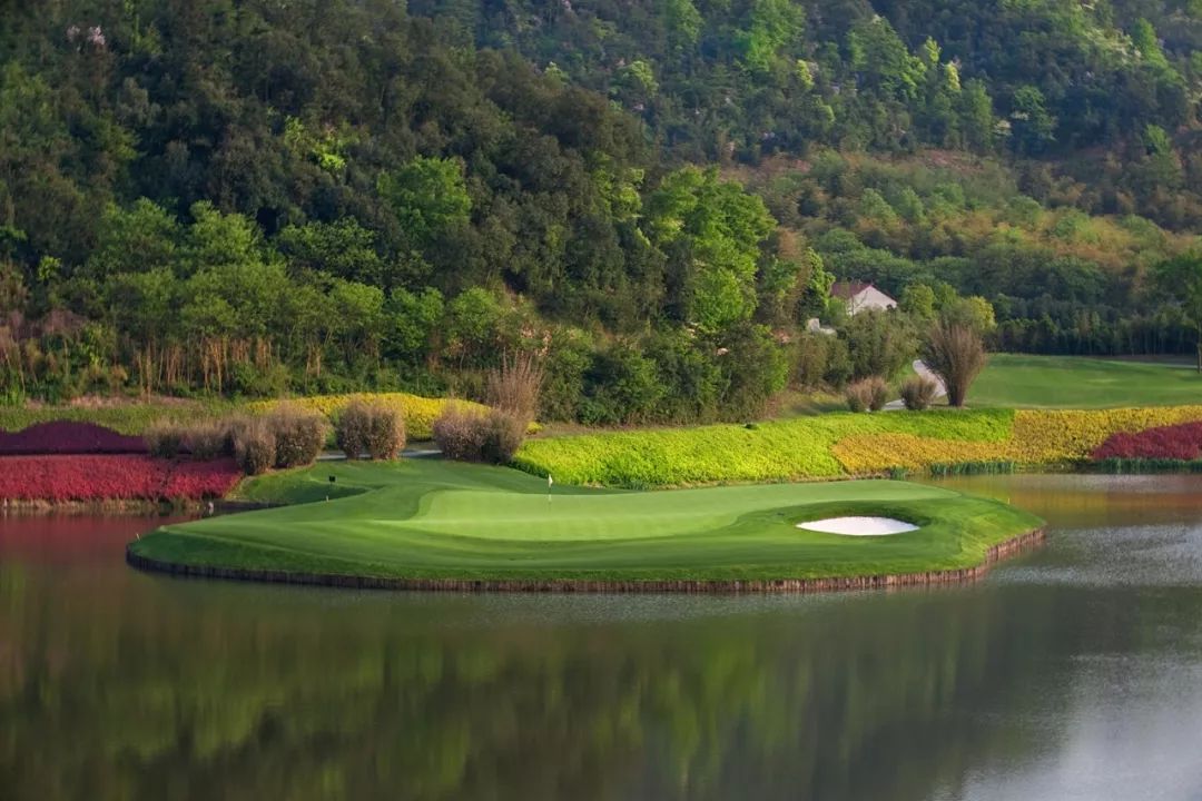 安吉龙王溪2球1晚（单人入住）（平日）
