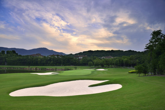 大连龙之谷+独角兽+夏丽 3球2晚（平日）