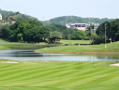 深圳龙岗公众高尔夫球场