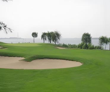 山东临沂宇帆滨河高尔夫俱乐部
